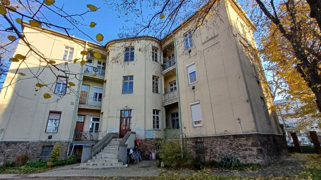 Eladó téglalakás, Győrött 69.5 M Ft, 3 szobás