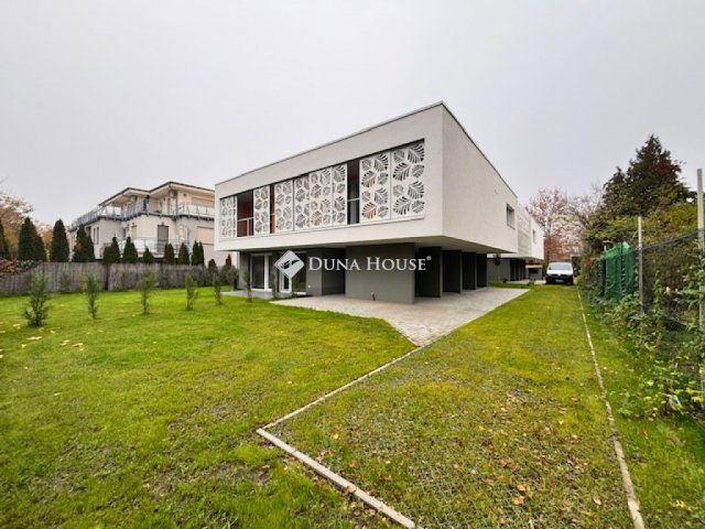 Eladó téglalakás, Zamárdiban, Rákóczi utcában 84.027 M Ft