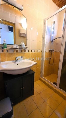 Eladó nyaraló, Békésszentandráson 125 M Ft, 3+5 szobás