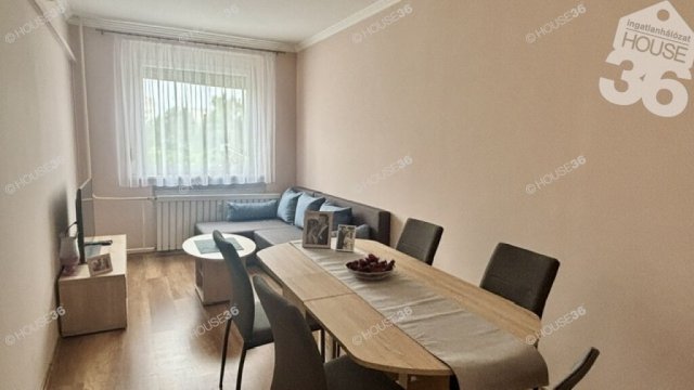 Eladó panellakás, Kiskunfélegyházán 34.9 M Ft, 2 szobás