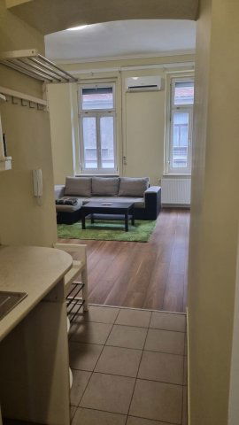 Eladó téglalakás, Budapesten, VII. kerületben, Thököly úton