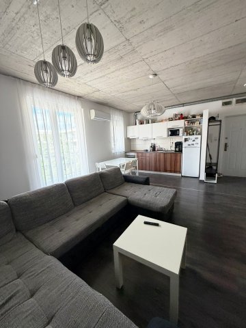 Kiadó téglalakás, albérlet, Szegeden, Bécsi körúton