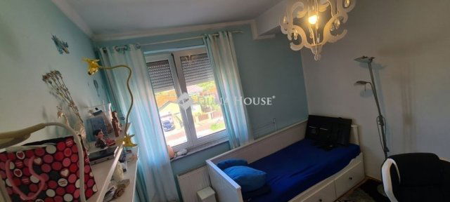 Eladó téglalakás, Szigetszentmiklóson 67.9 M Ft, 4 szobás