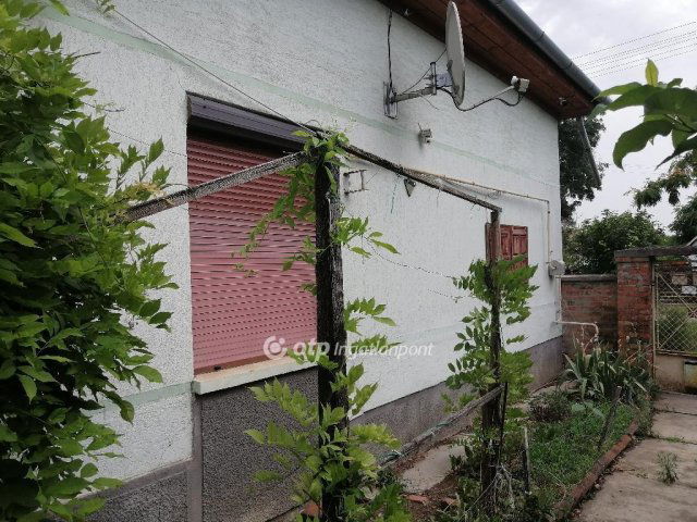 Eladó családi ház, Tiszainokán 12.9 M Ft, 2 szobás