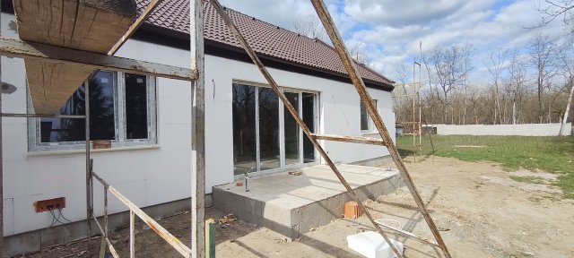 Eladó ikerház, Veresegyházon 120 M Ft, 4 szobás