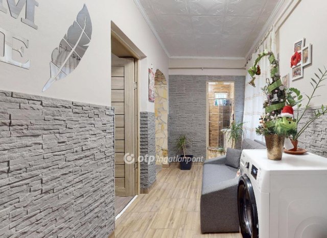 Eladó családi ház, Szikszón 32.9 M Ft, 2 szobás