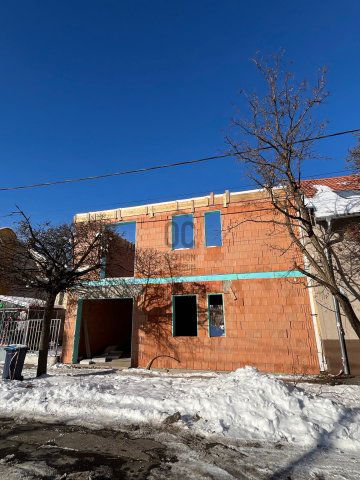 Eladó családi ház, Budapesten, XV. kerületben 155 M Ft, 4 szobás