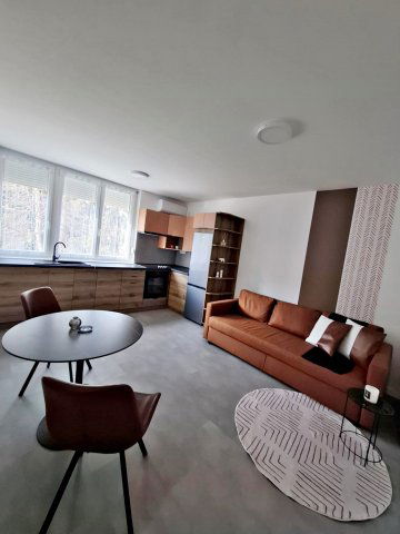 Eladó téglalakás, Kaposváron 36.9 M Ft, 1+1 szobás