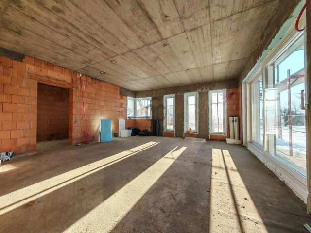 Eladó családi ház, Székesfehérvárott 175 M Ft, 5 szobás