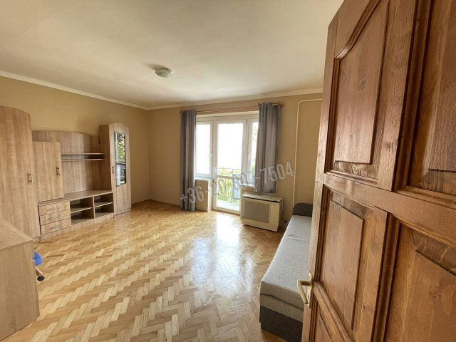 Eladó téglalakás, Egerben, Gólya utcában 54.9 M Ft, 3 szobás