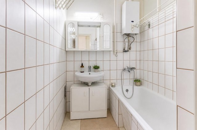 Eladó téglalakás, Budapesten, III. kerületben, Bécsi úton