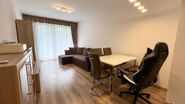 Kiadó téglalakás, albérlet, Debrecenben 300 E Ft / hó, 3 szobás