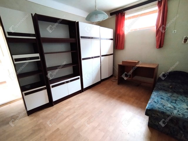 Eladó családi ház, Győrött 59 M Ft, 3 szobás