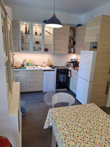 Kiadó téglalakás, albérlet, I. kerületben, Attila úton