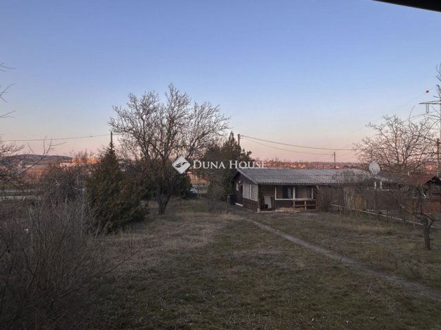 Eladó családi ház, Mogyoródon 36 M Ft, 1 szobás