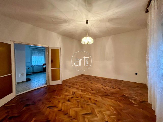 Eladó családi ház, Szegeden 65 M Ft, 2+1 szobás