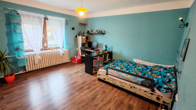 Eladó családi ház, Hobolon 38 M Ft, 3 szobás
