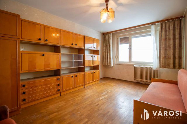 Eladó panellakás, Székesfehérvárott 36.9 M Ft, 2 szobás