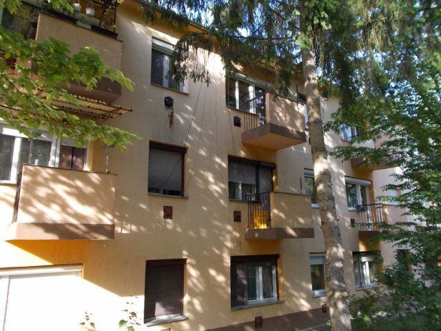 Eladó téglalakás, Ózdon 9.5 M Ft, 2 szobás