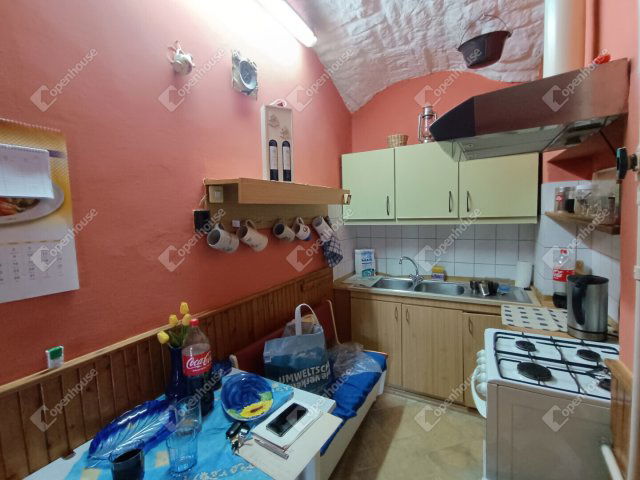 Eladó sorház, Sopronban 37 M Ft, 2 szobás / költözzbe.hu