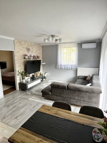 Eladó téglalakás, Nyíregyházán 74.99 M Ft, 3 szobás