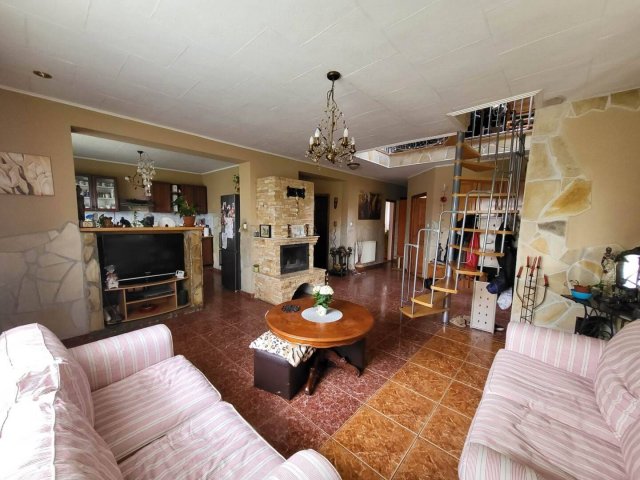 Eladó családi ház, Zalaapátin 84.5 M Ft, 4 szobás