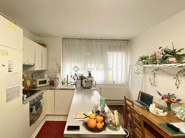 Eladó téglalakás, Szentendrén 86.5 M Ft, 3 szobás