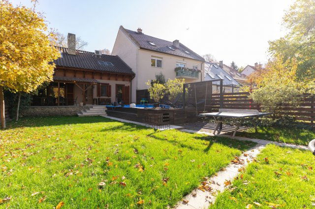 Eladó sorház, Budapesten, XIV. kerületben 249.99 M Ft, 6 szobás