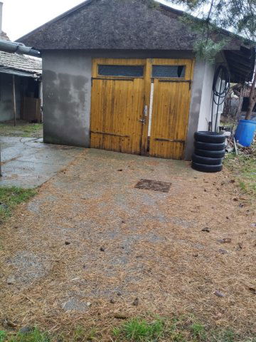 Eladó családi ház, Kisújszálláson 13.9 M Ft, 5 szobás