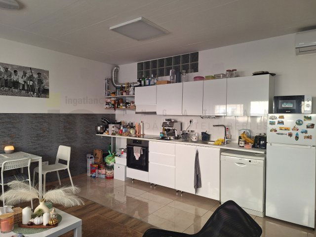 Kiadó téglalakás, albérlet, Szegeden, Alföldi utcában