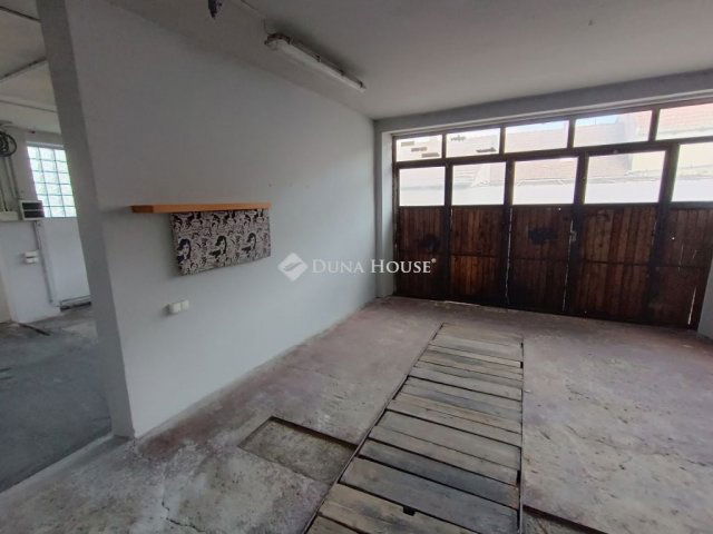 Kiadó ipari ingatlan, Budakalászon, Budai úton 390 E Ft / hó