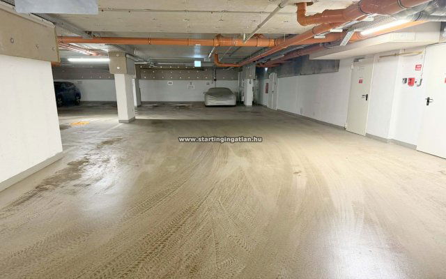 Eladó garázs, Budapesten, VII. kerületben, Nagy Diófa utcában