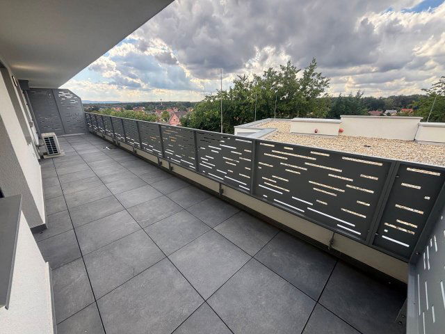 Kiadó téglalakás, albérlet, Tatán 350 E Ft / hó, 2+1 szobás