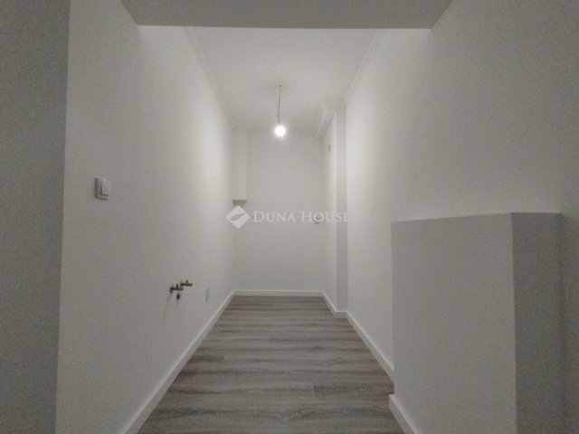 Eladó téglalakás, Budapesten, XI. kerületben 54.99 M Ft
