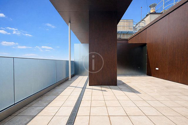 Kiadó iroda, Budapesten, VIII. kerületben, Corvin sétányon