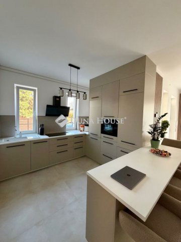 Eladó téglalakás, Érden 100.99 M Ft, 3 szobás