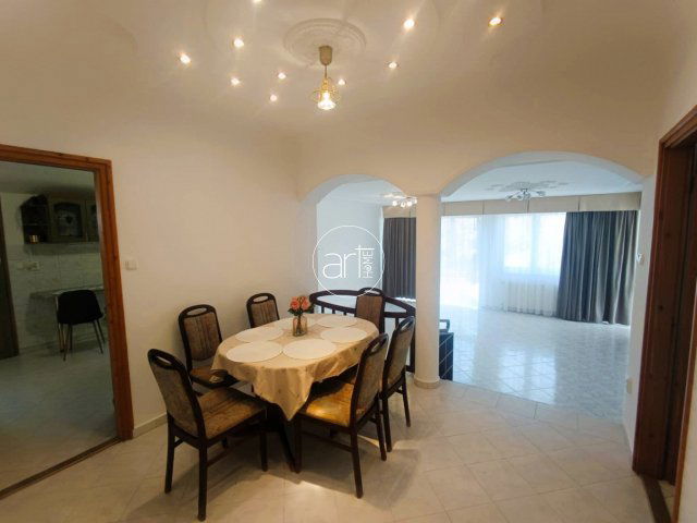 Kiadó ikerház, albérlet, Szegeden 400 E Ft / hó, 4 szobás