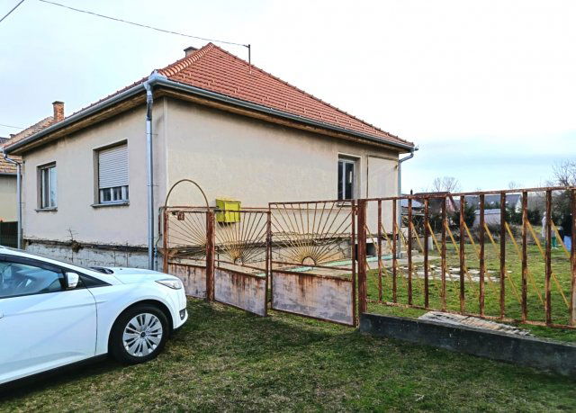 Eladó családi ház, Hévízgyörkön, Hajnal utcában 25 M Ft