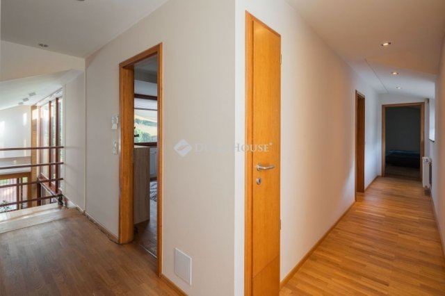Eladó családi ház, Érden 480 M Ft, 7 szobás