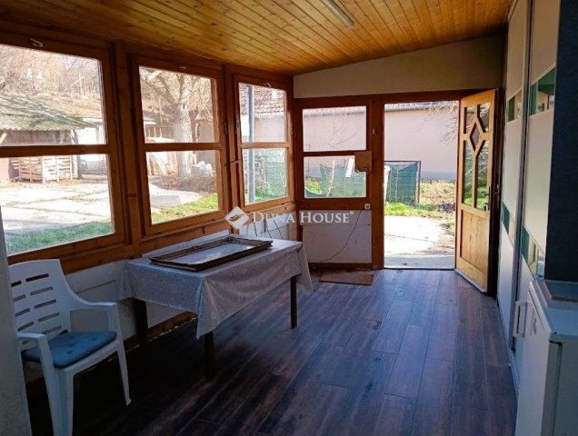 Eladó családi ház, Bajnán 45.9 M Ft, 2 szobás