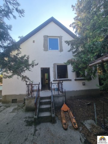 Eladó családi ház, Velencén 71.5 M Ft, 3 szobás