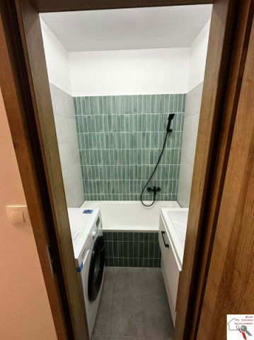 Eladó panellakás, Pécsett 56.9 M Ft, 2 szobás