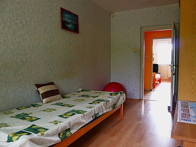 Eladó téglalakás, Debrecenben 76.9 M Ft, 4 szobás