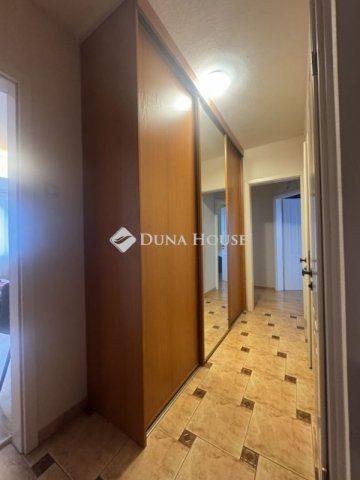 Eladó panellakás, Budapesten, X. kerületben 79.99 M Ft, 3 szobás