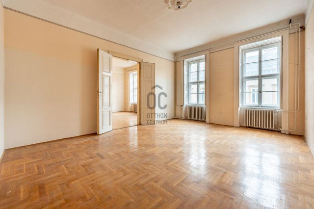 Eladó téglalakás, Budapesten, VI. kerületben, Király utcában