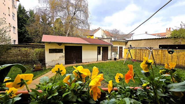 Eladó téglalakás, Győrött 48 M Ft, 2 szobás