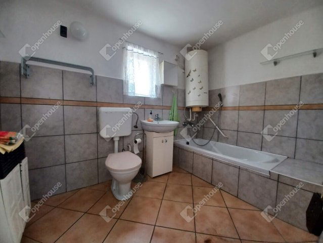 Eladó családi ház, Debrecenben 56 M Ft, 2 szobás