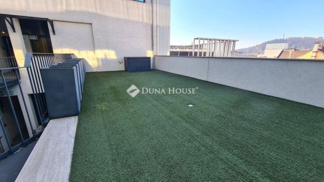 Eladó téglalakás, Budapesten, V. kerületben 274 M Ft, 2 szobás