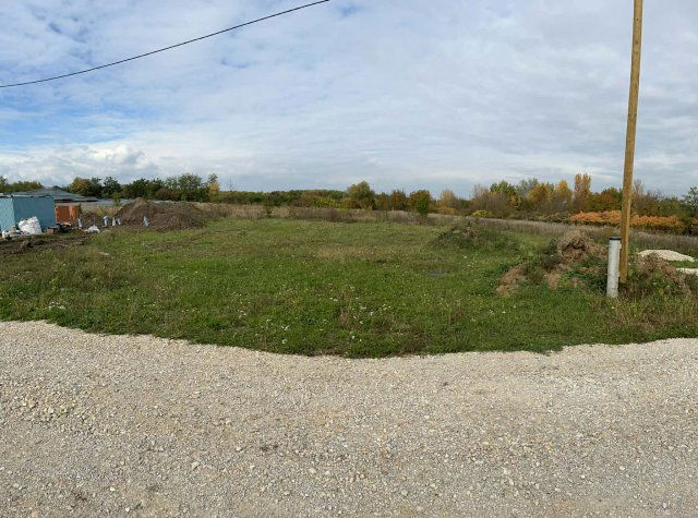 Eladó telek, Mályin, Akácos utcában 15.2 M Ft