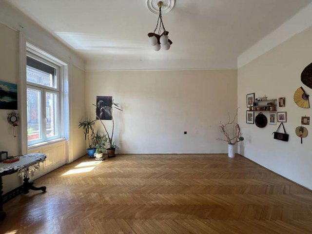 Eladó téglalakás, Budapesten, VII. kerületben, Hársfa utcában